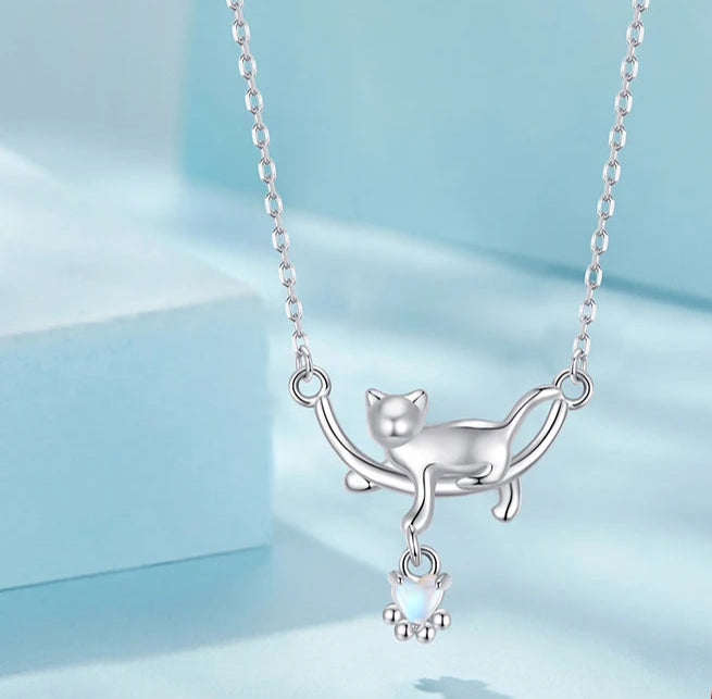 Enchanting 925 Silver Moonstone Cat Necklace for Women