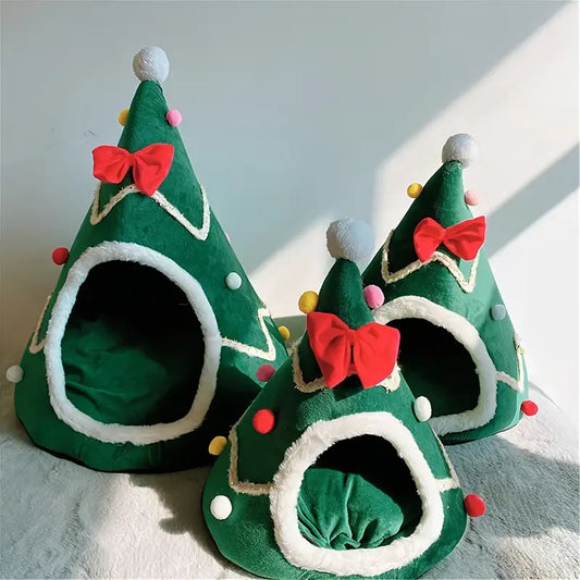 Cozy Christmas Tree Cat & Dog Bed - Winter Pet Haven